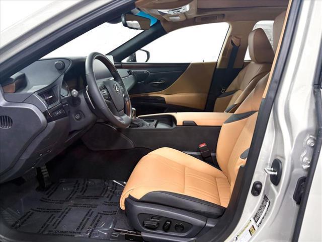 new 2025 Lexus ES 350 car, priced at $53,050