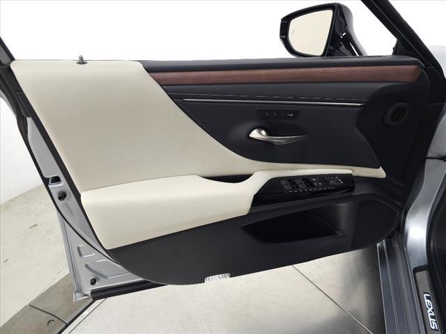 used 2023 Lexus ES 350 car, priced at $42,995