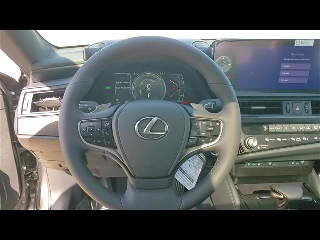 new 2025 Lexus ES 300h car, priced at $51,024