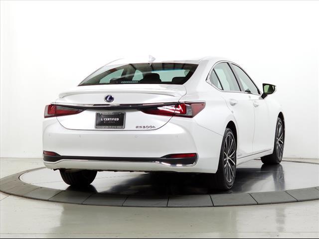 used 2022 Lexus ES 300h car, priced at $40,777