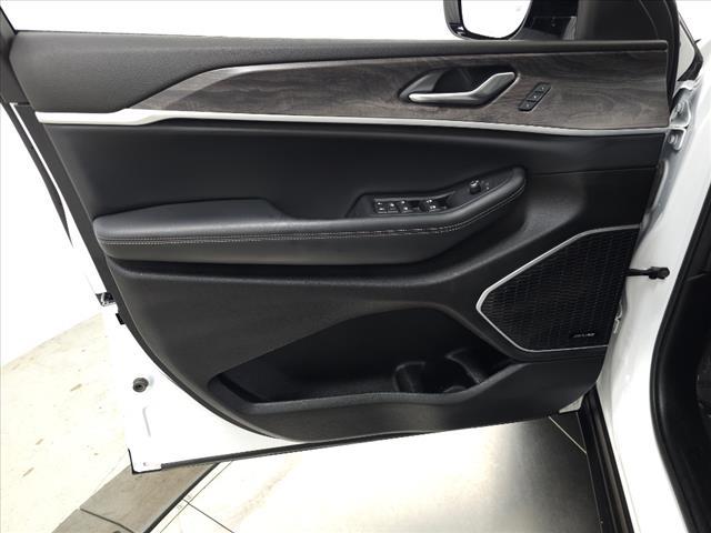 used 2022 Jeep Grand Cherokee L car, priced at $30,995
