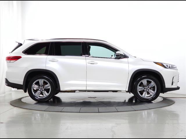 used 2018 Toyota Highlander car, priced at $26,395