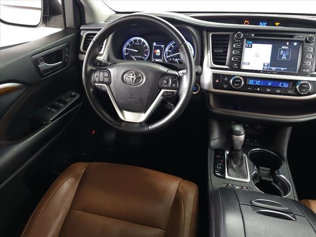 used 2018 Toyota Highlander car, priced at $26,395
