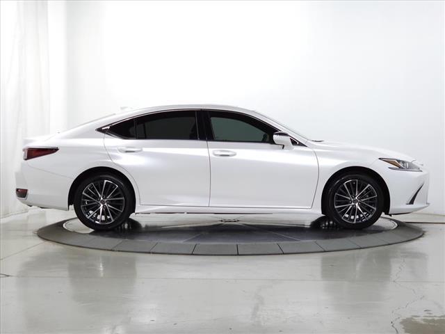 used 2024 Lexus ES 250 car, priced at $45,995
