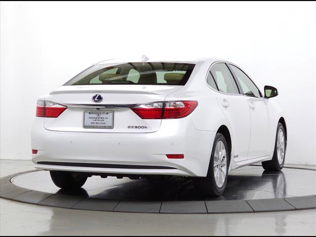 used 2015 Lexus ES 300h car, priced at $25,995