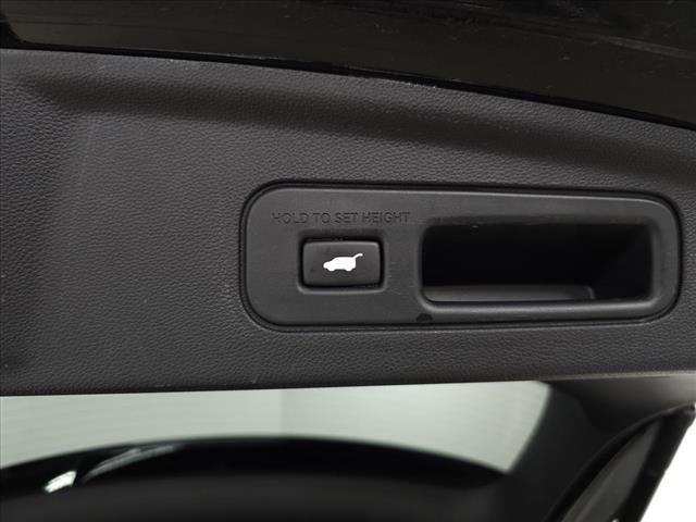 used 2023 Acura MDX car, priced at $42,995