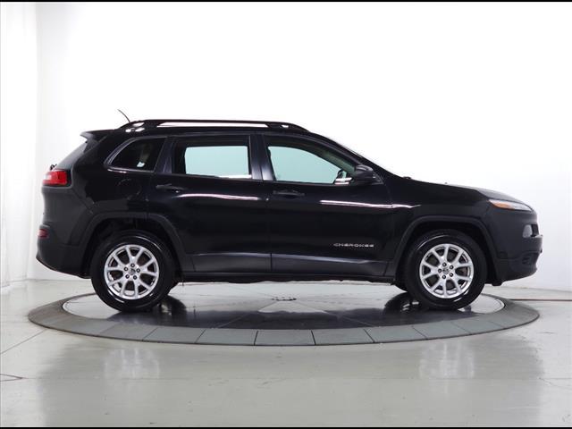 used 2015 Jeep Cherokee car, priced at $10,795