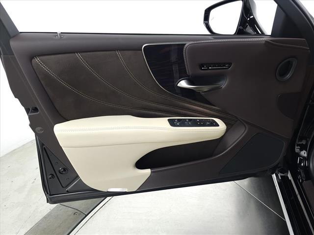 used 2018 Lexus LS 500 car, priced at $49,995