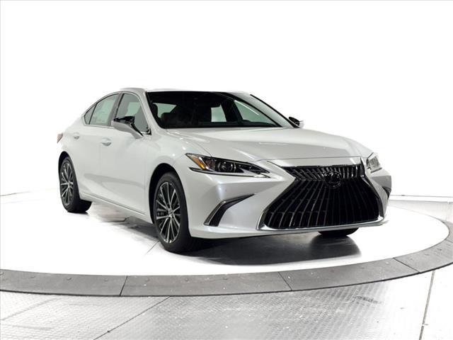 new 2025 Lexus ES 300h car, priced at $48,492