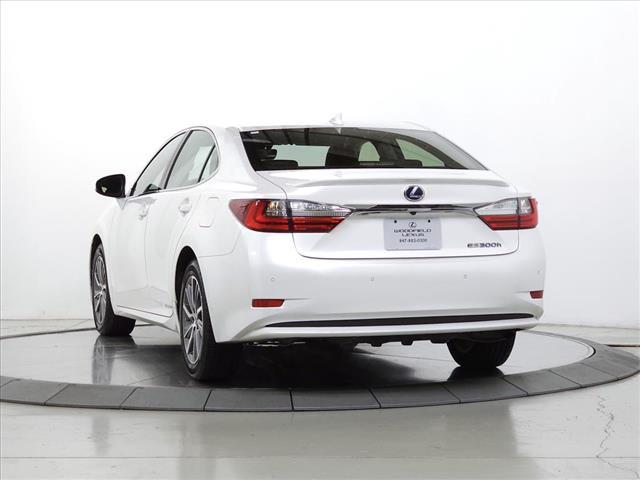 used 2016 Lexus ES 300h car, priced at $23,995