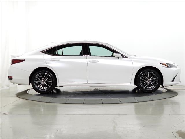 used 2023 Lexus ES 250 car, priced at $40,995