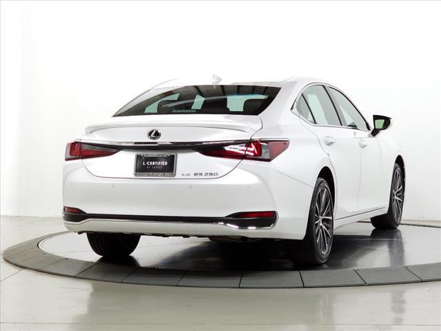 used 2023 Lexus ES 250 car, priced at $40,995