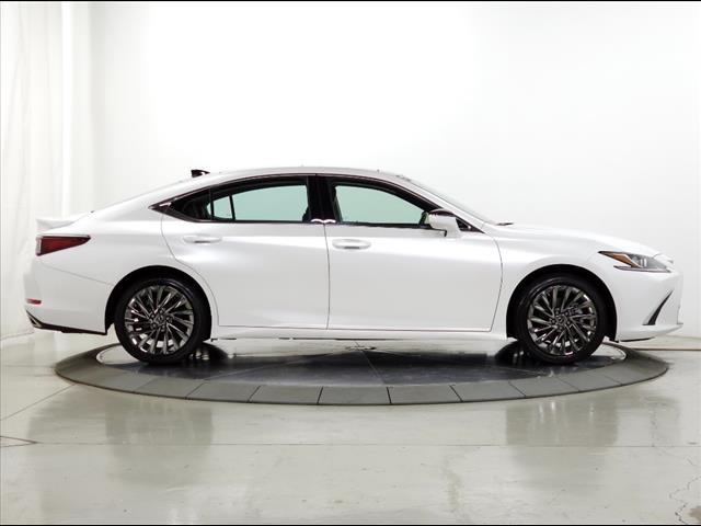 used 2024 Lexus ES 350 car, priced at $48,995