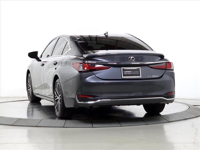 used 2023 Lexus ES 300h car, priced at $39,495