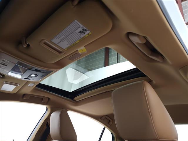 used 2025 Lexus ES 300h car, priced at $49,777