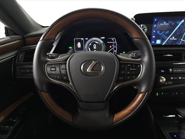 used 2025 Lexus ES 300h car, priced at $49,777