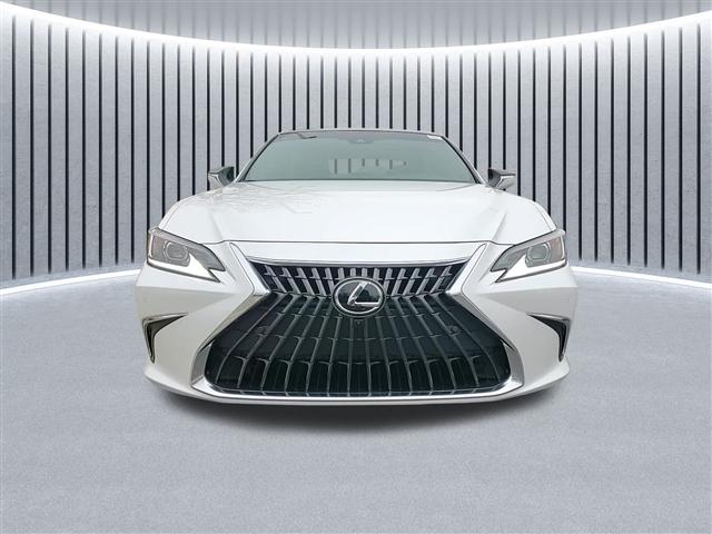 new 2025 Lexus ES 350 car, priced at $52,539