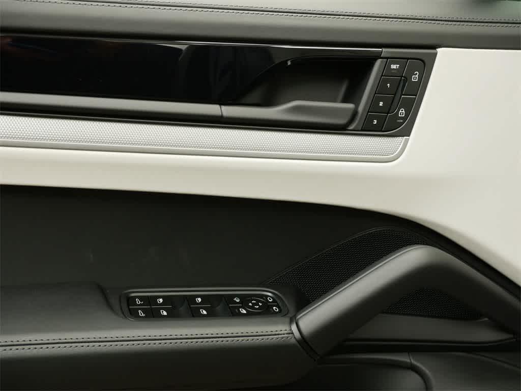 new 2025 Porsche Cayenne car, priced at $111,695