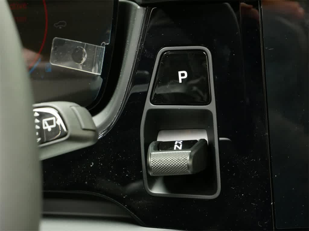 new 2025 Porsche Cayenne car, priced at $111,695