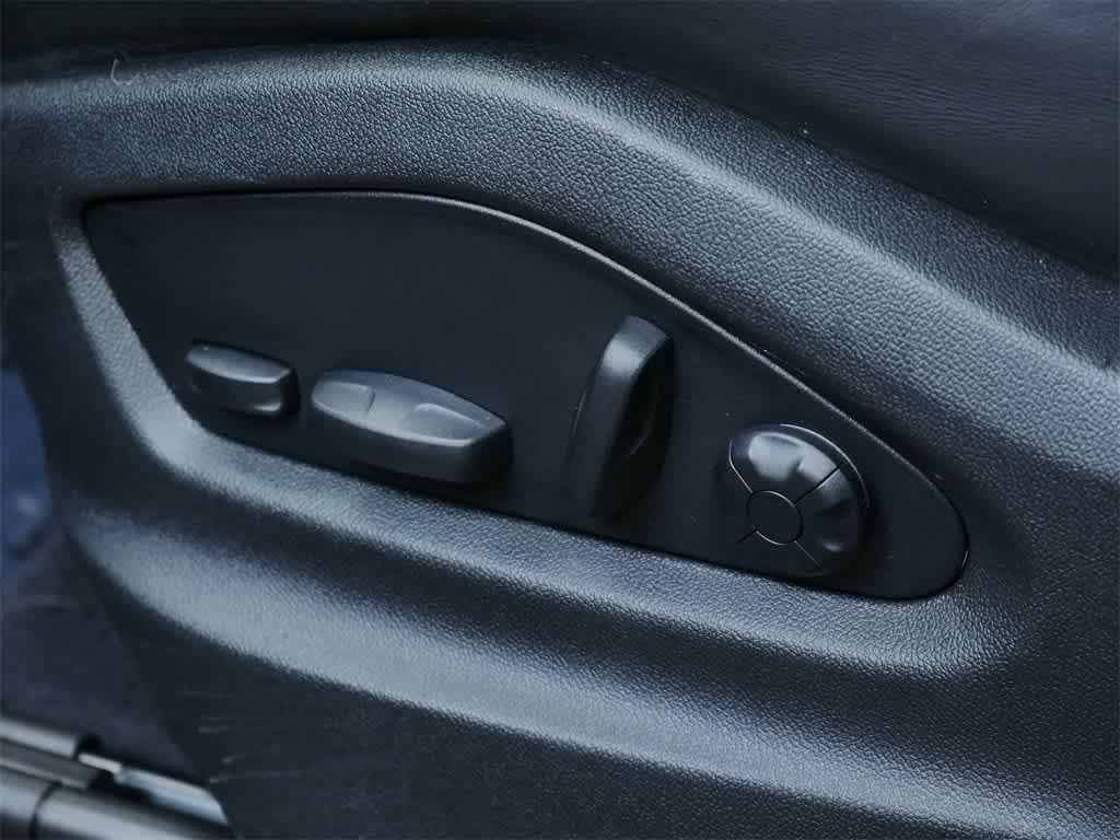 used 2023 Porsche Cayenne car, priced at $75,375