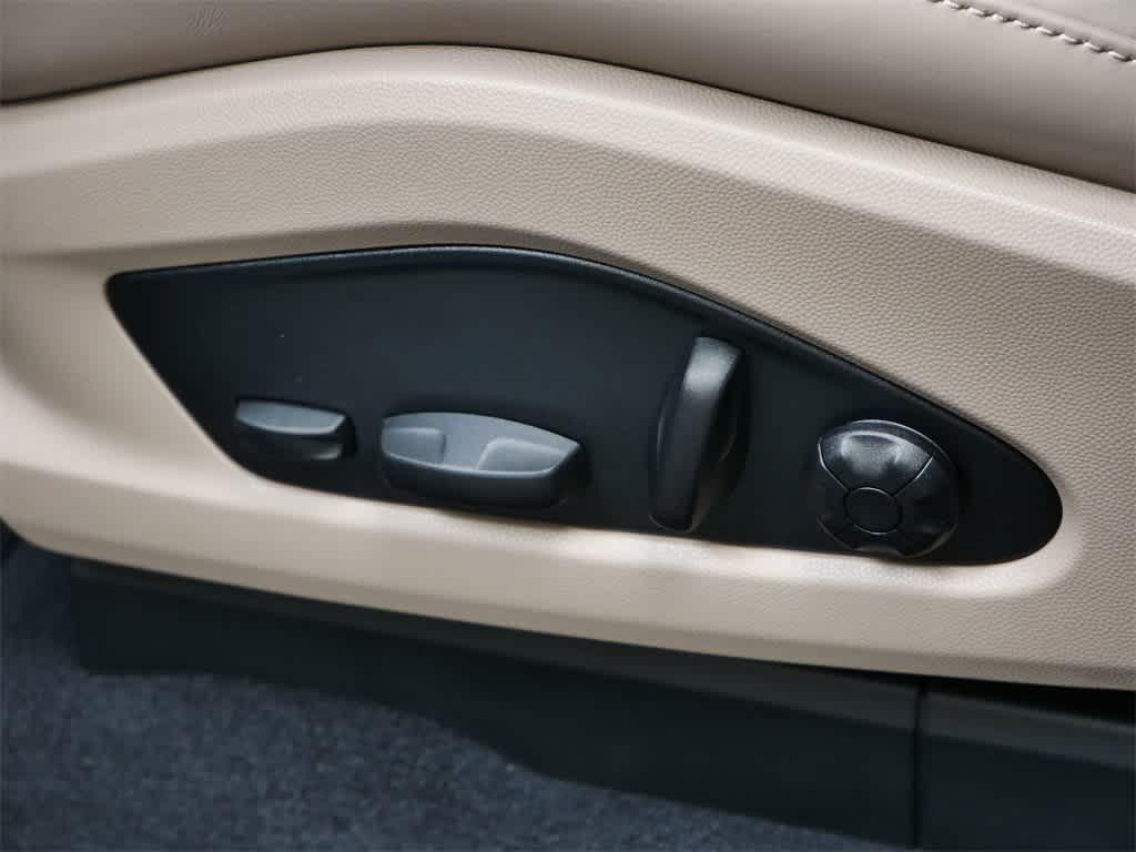 new 2025 Porsche Macan car, priced at $95,375