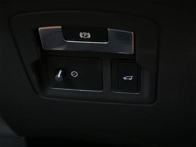 used 2019 Land Rover Range Rover Velar car, priced at $24,865