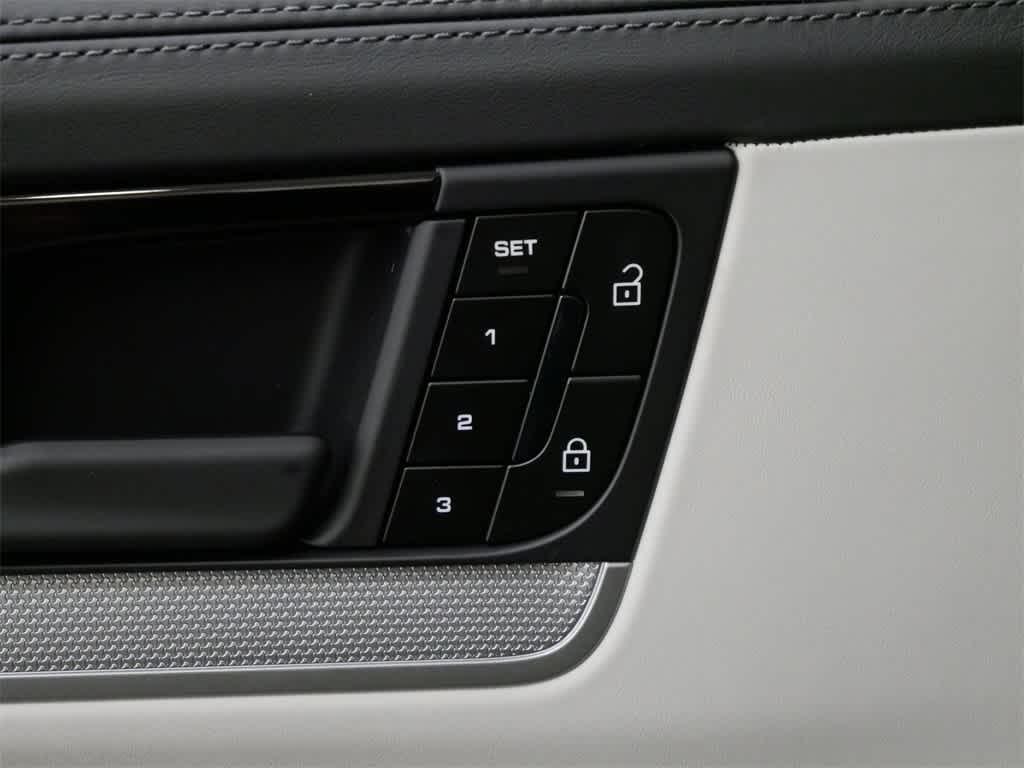 new 2025 Porsche Cayenne car, priced at $106,495
