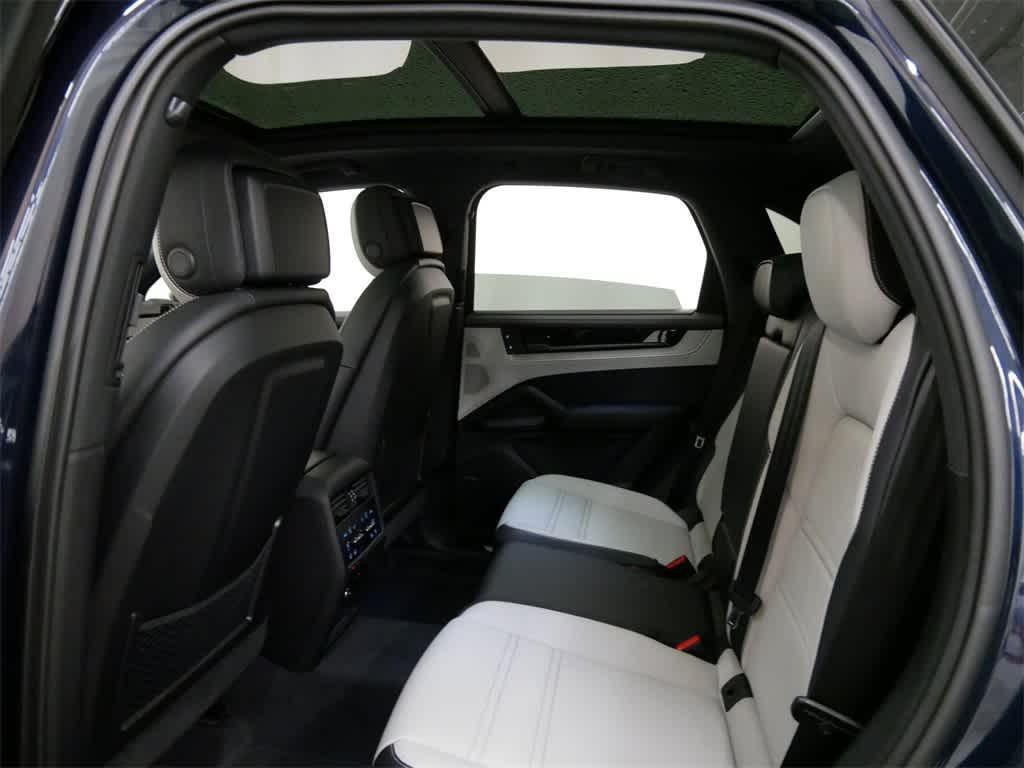 new 2025 Porsche Cayenne car, priced at $106,495