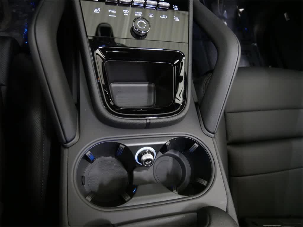 new 2025 Porsche Cayenne car, priced at $107,255