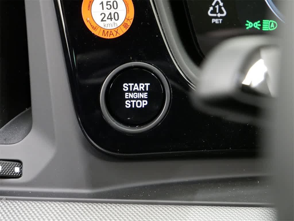 new 2025 Porsche Cayenne car, priced at $107,255