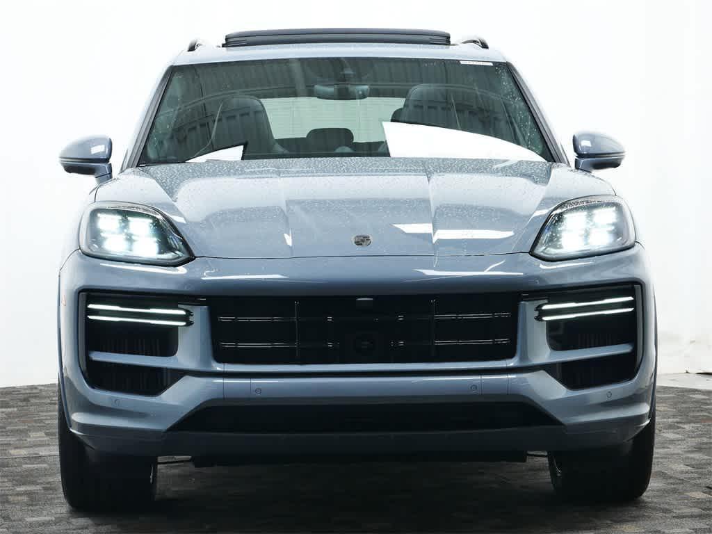 new 2025 Porsche Cayenne car, priced at $199,055