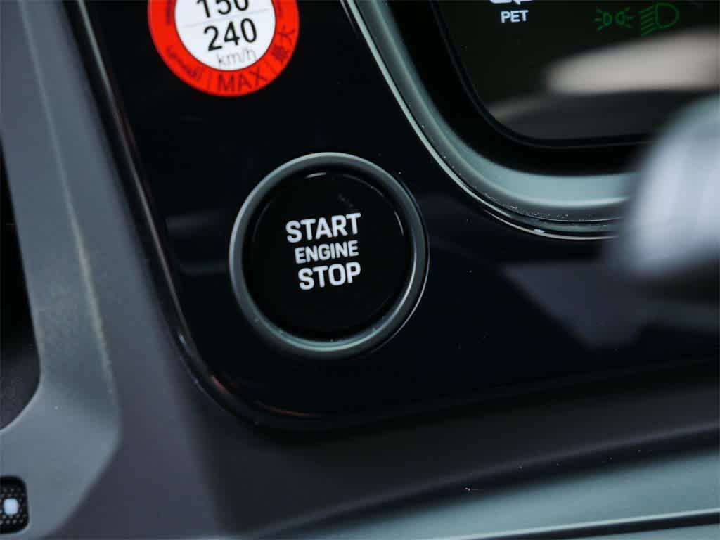 new 2025 Porsche Cayenne car, priced at $199,055