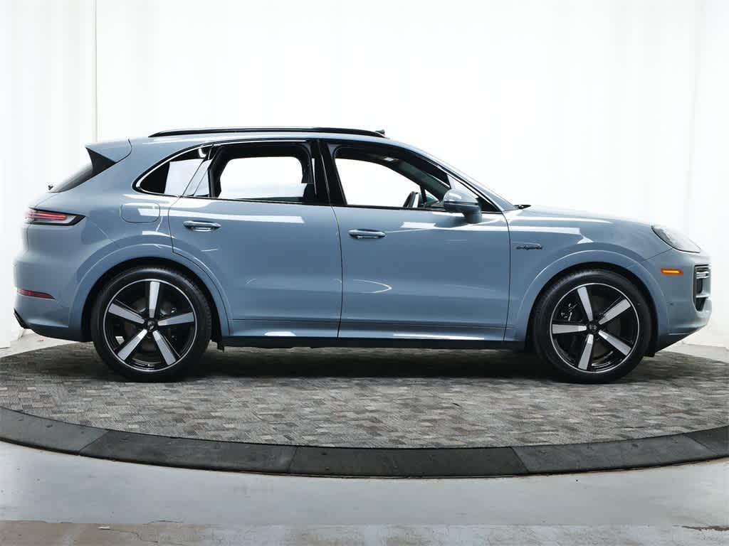 new 2025 Porsche Cayenne car, priced at $199,055