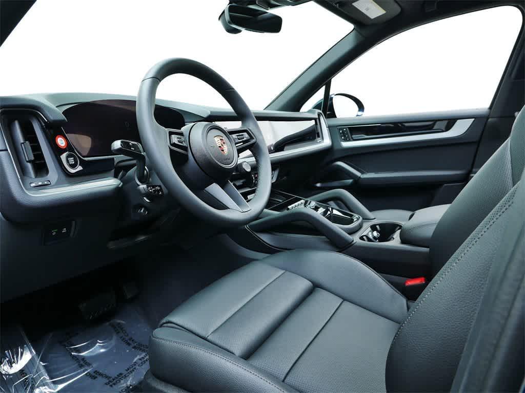 new 2025 Porsche Cayenne car, priced at $106,205