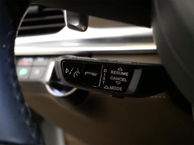 used 2022 Porsche Panamera e-Hybrid Sport Turismo car, priced at $119,990