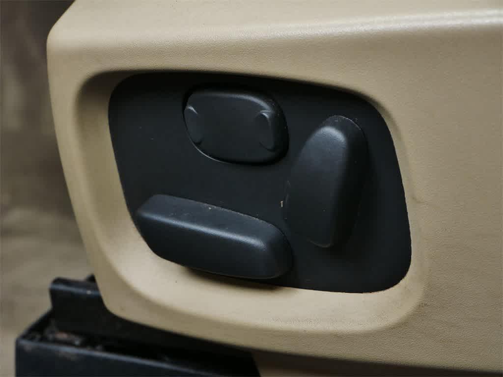 used 2016 Land Rover LR4 car, priced at $16,528