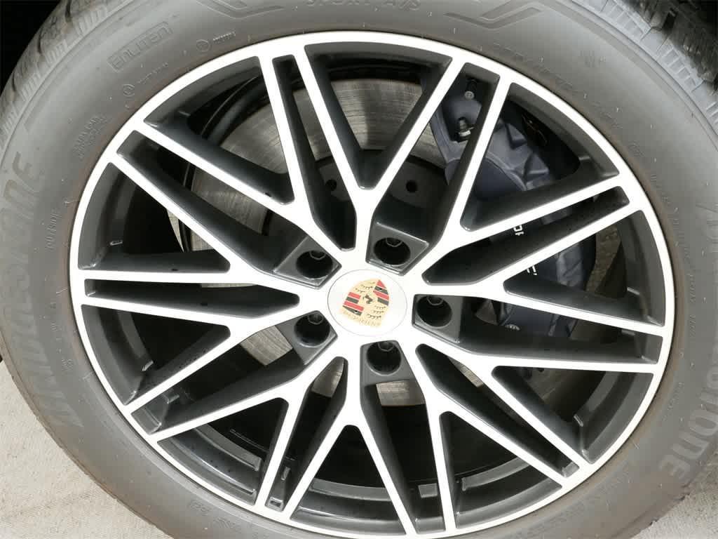 new 2024 Porsche Cayenne car, priced at $99,970