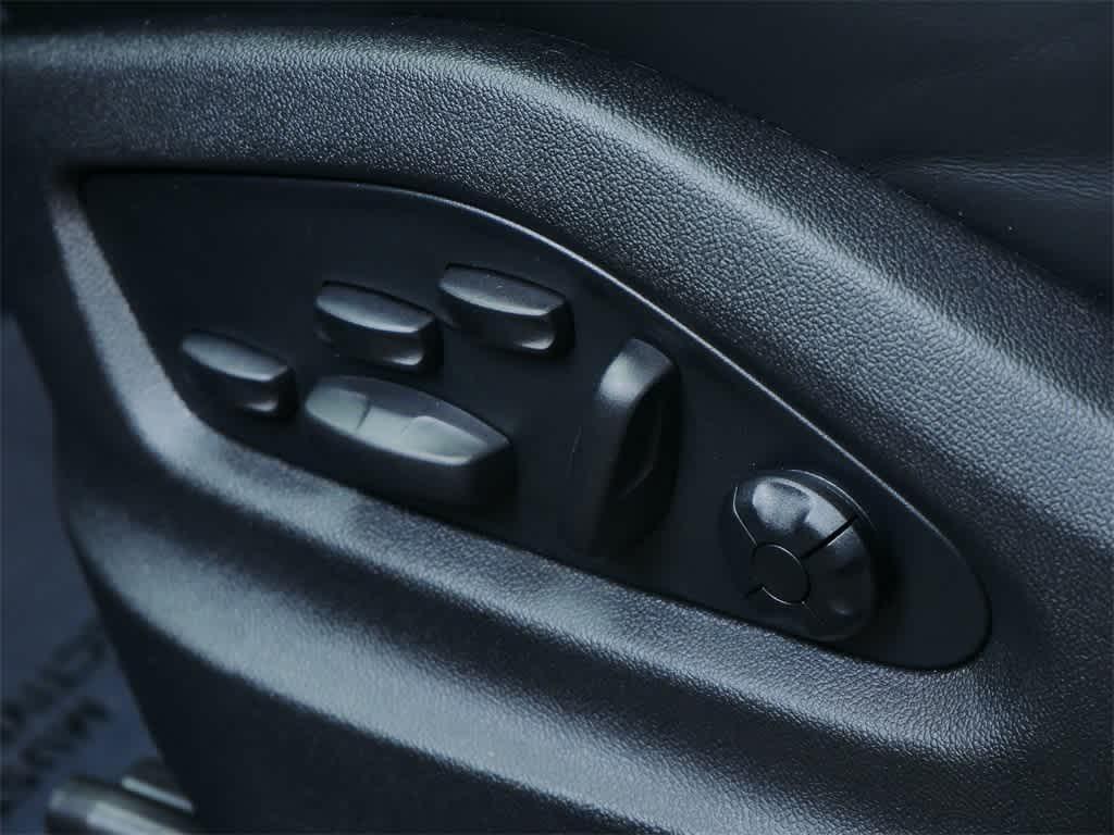 new 2025 Porsche Cayenne car, priced at $138,495