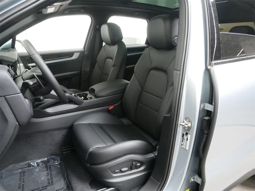 used 2024 Porsche Cayenne car