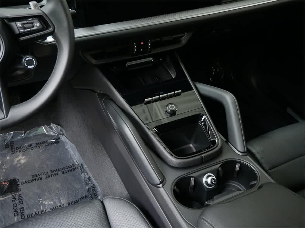used 2024 Porsche Cayenne car