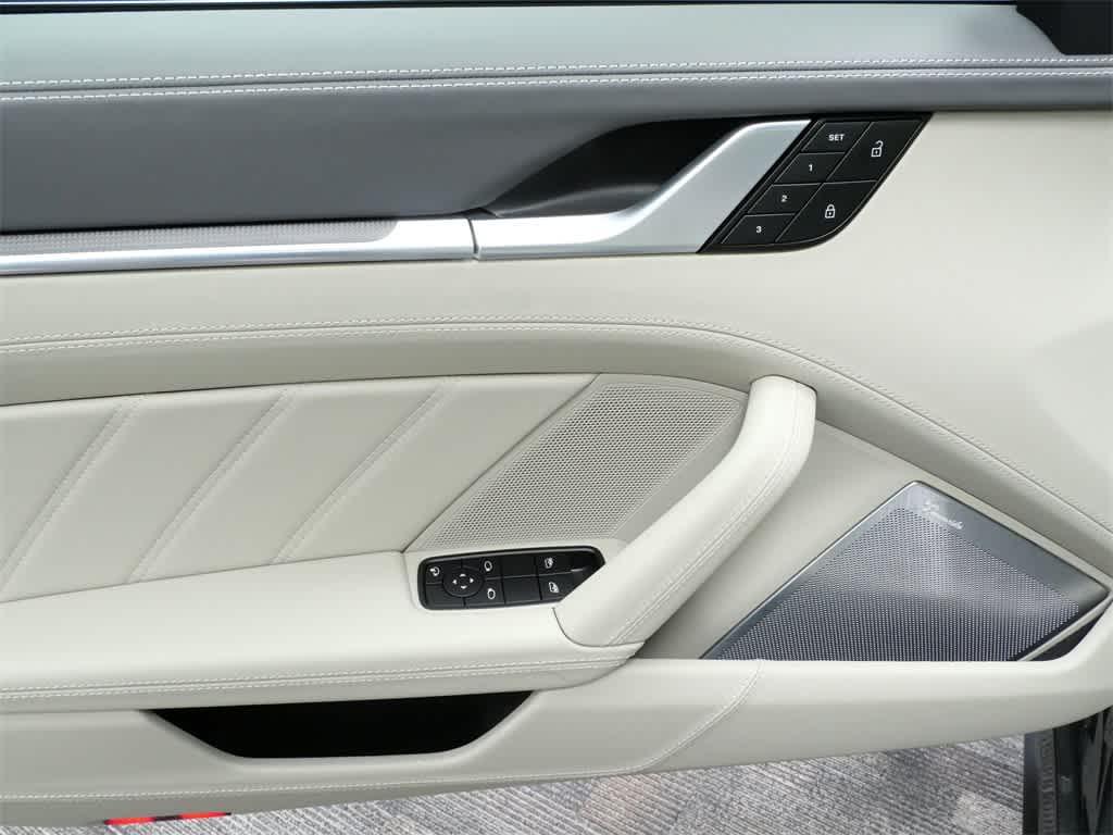 used 2022 Porsche 911 car, priced at $259,990