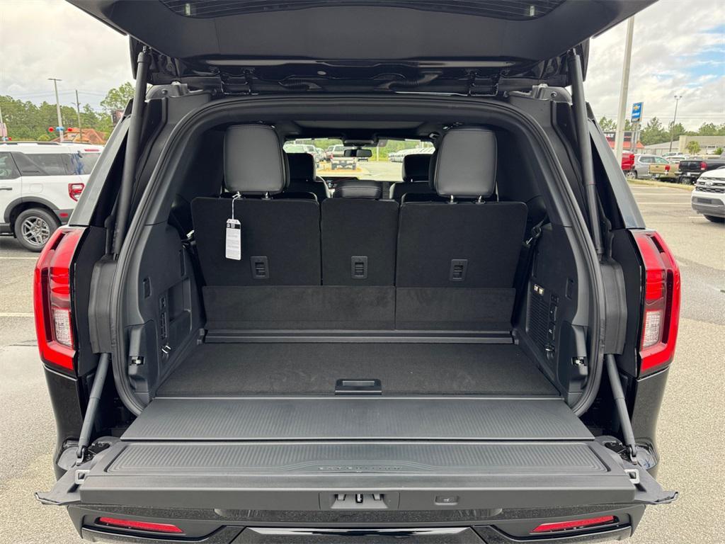 new 2025 Ford Expedition car, priced at $81,490