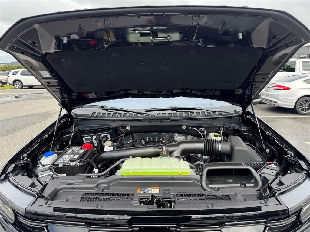 new 2025 Ford Expedition car, priced at $81,490