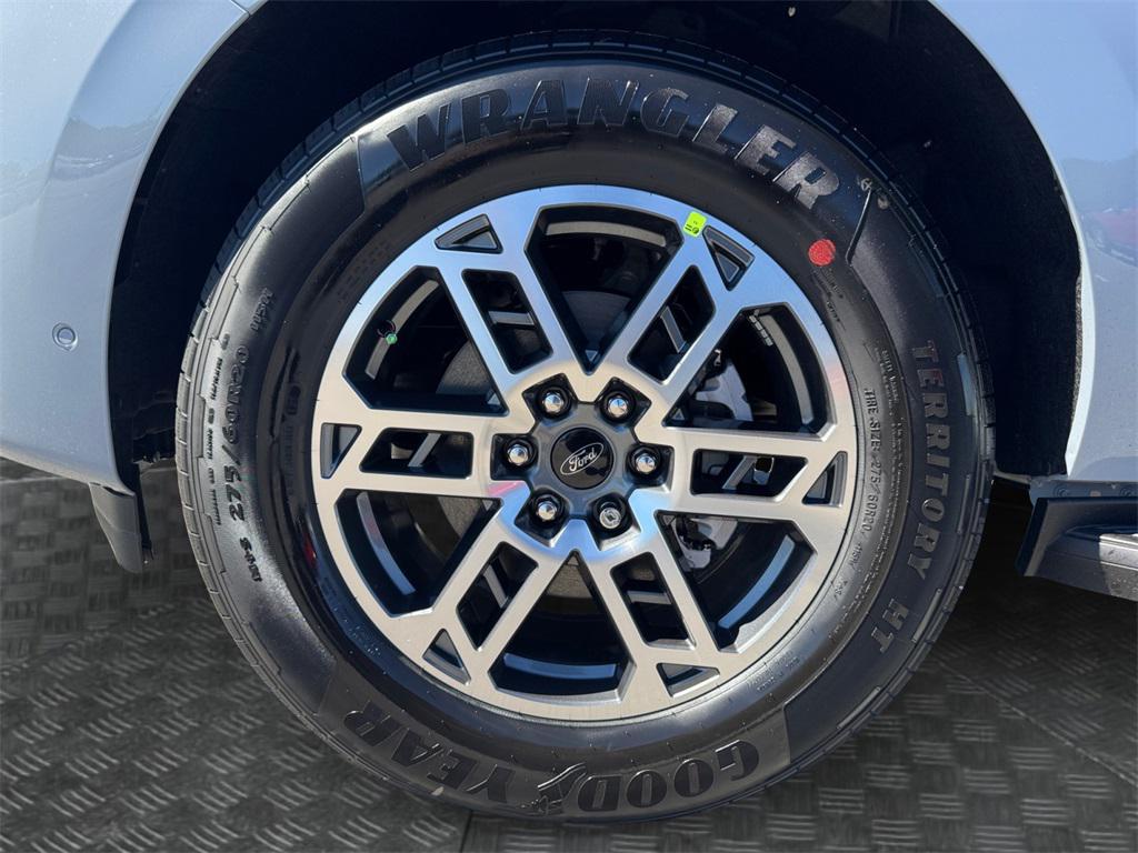 new 2025 Ford Expedition car, priced at $69,785