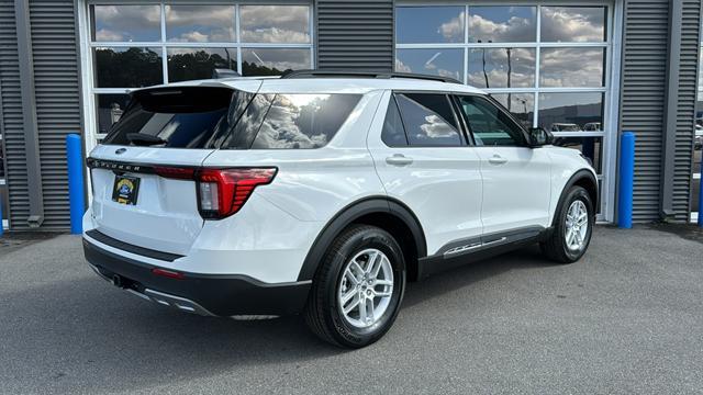 new 2025 Ford Explorer car, priced at $44,205