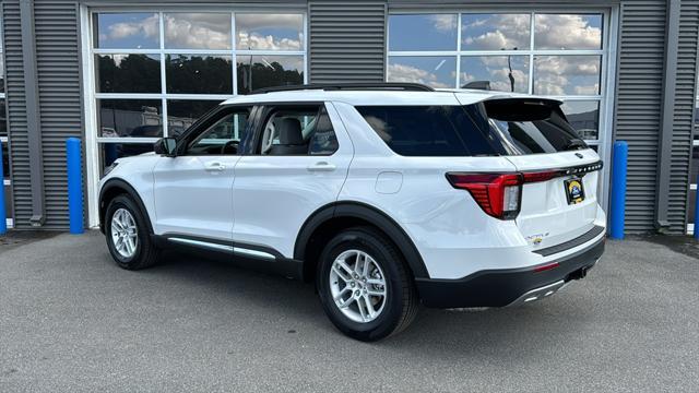 new 2025 Ford Explorer car, priced at $44,205