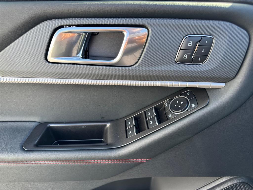 new 2025 Ford Explorer car, priced at $47,380