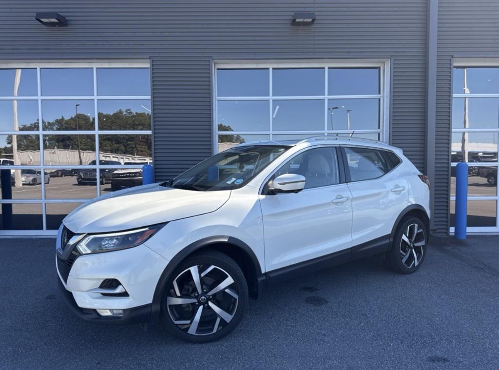 used 2020 Nissan Rogue Sport car, priced at $12,999