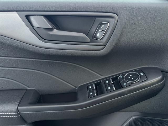 new 2025 Ford Escape car, priced at $31,570