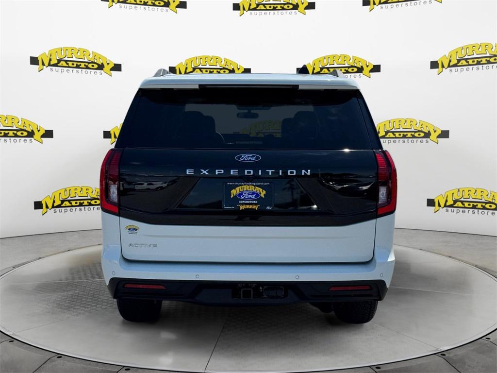 new 2025 Ford Expedition car, priced at $73,670